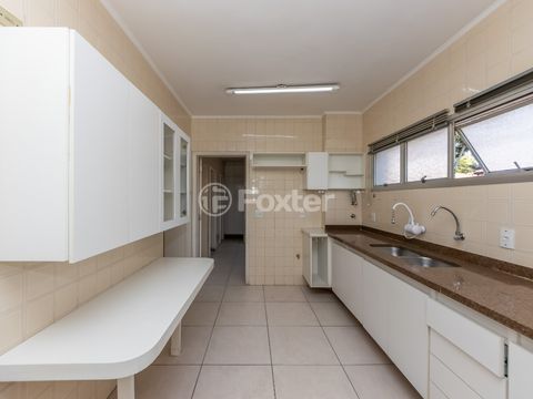 Image 11 - 918706