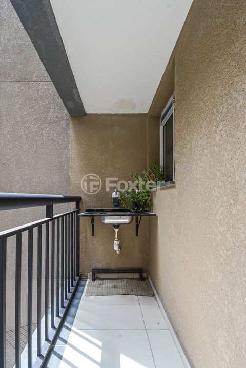 Image 17 - 918718