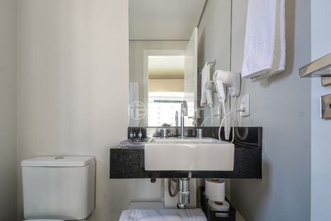 Image 13 - 918725
