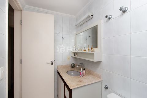 Image 11 - 918727