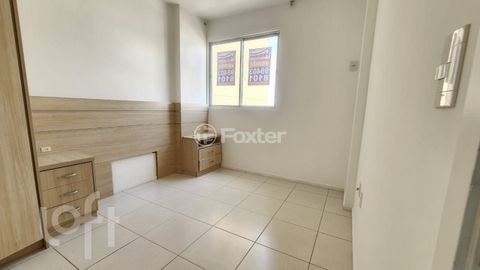 Image 11 - 918739