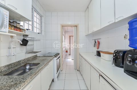 Image 10 - 918752