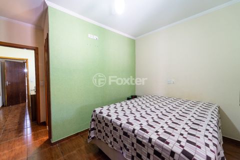 Image 12 - 918755