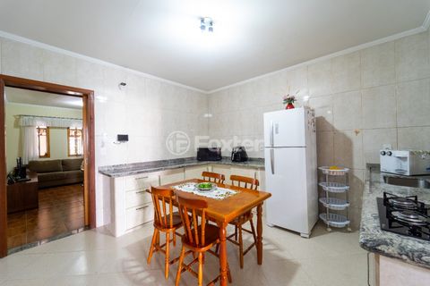 Image 18 - 918755