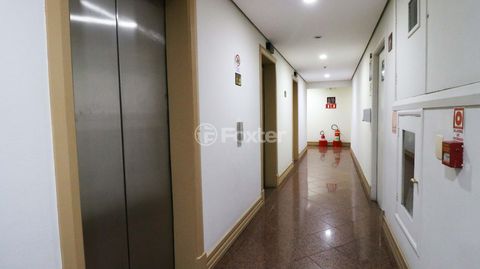 Image 8 - 918764