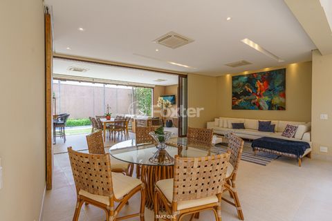 Image 10 - 918777