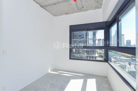 Image 11 - 918807