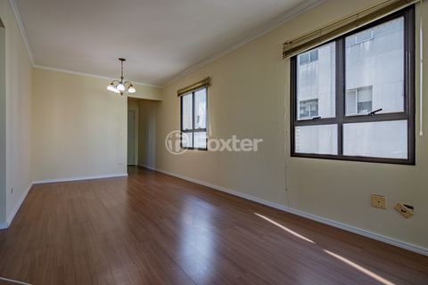 Image 1 - 918812