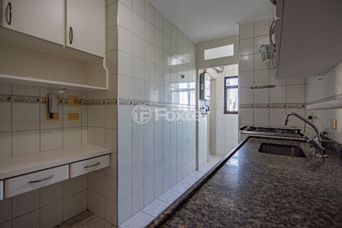 Image 18 - 918812