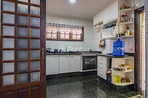 Image 12 - 918815