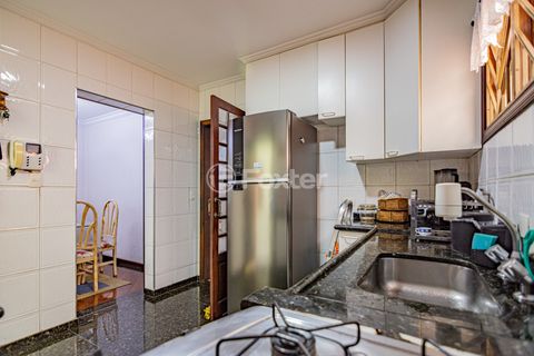 Image 15 - 918815