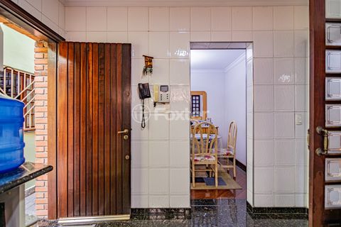 Image 17 - 918815