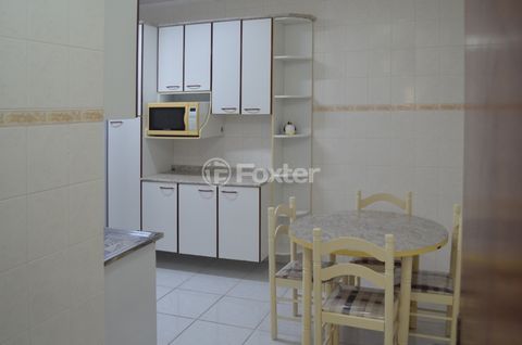 Image 11 - 918830