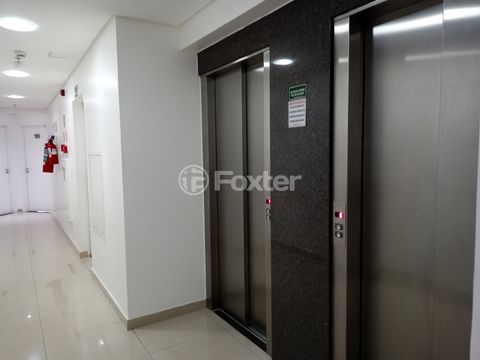 Image 10 - 918835