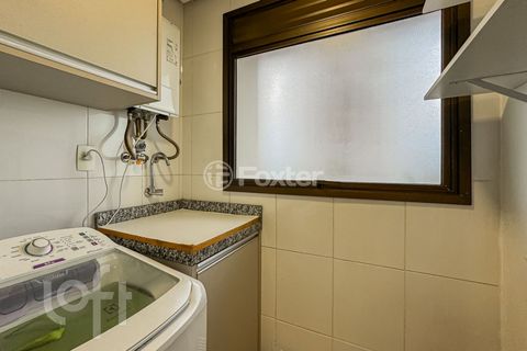 Image 13 - 918836