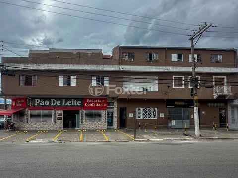 Image 17 - 918852