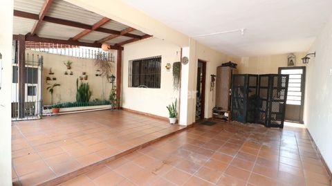 Image 3 - 918855