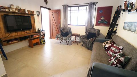 Image 6 - 918855