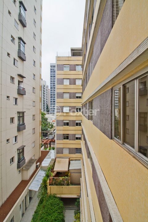 Image 14 - 918861