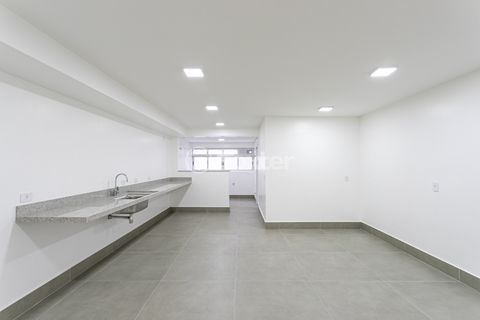 Image 17 - 918868