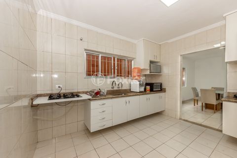 Image 7 - 918873