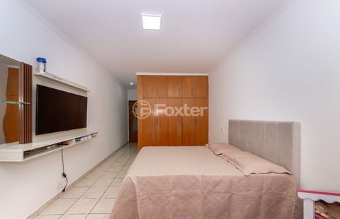 Image 19 - 918873
