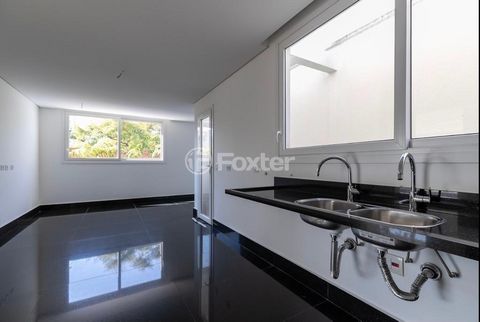 Image 8 - 918878