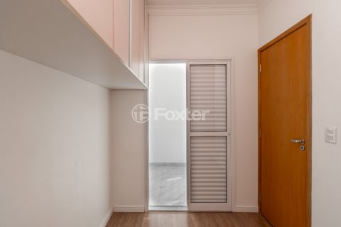 Image 19 - 918883