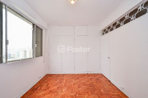 Image 7 - 918885