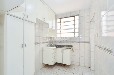 Image 11 - 918885