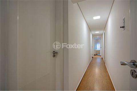 Image 19 - 918895