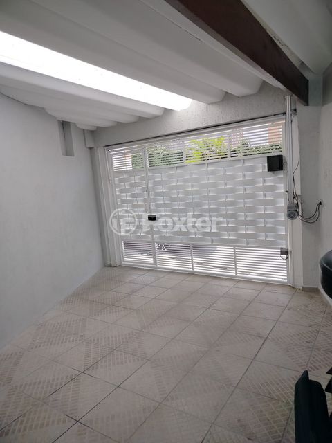 Image 4 - 918905