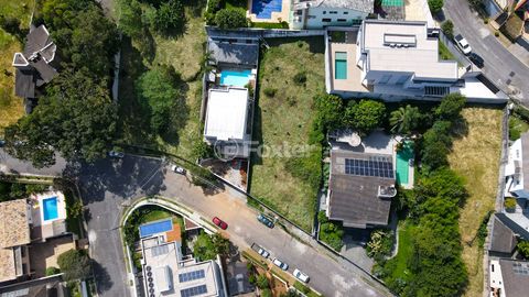Image 9 - 918910