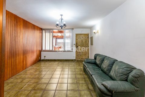 Image 5 - 918911