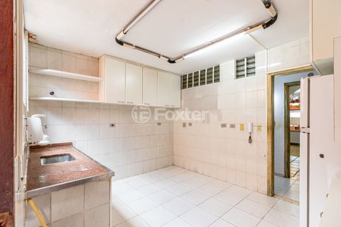 Image 10 - 918911
