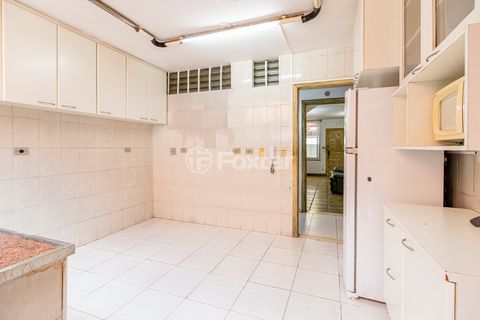 Image 11 - 918911