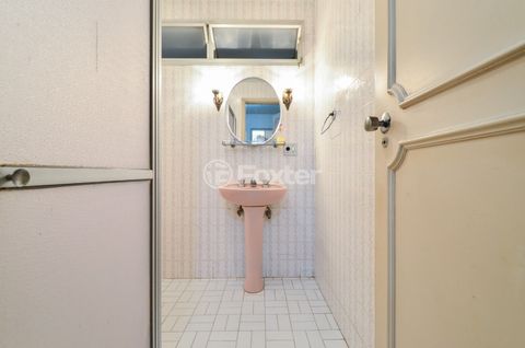 Image 8 - 918923