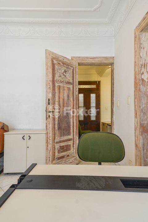 Image 7 - 918930