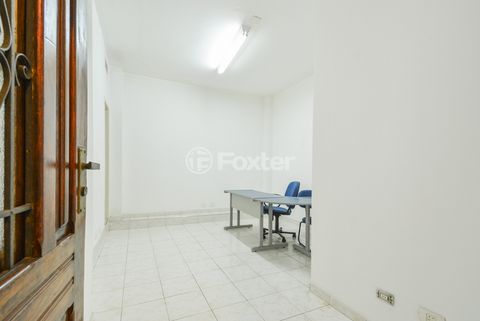 Image 13 - 918930