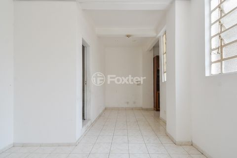 Image 15 - 918930