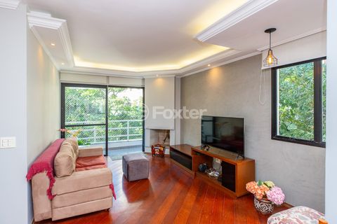 Image 1 - 918933