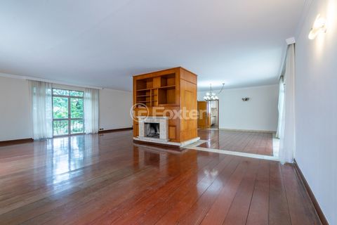 Image 19 - 918936