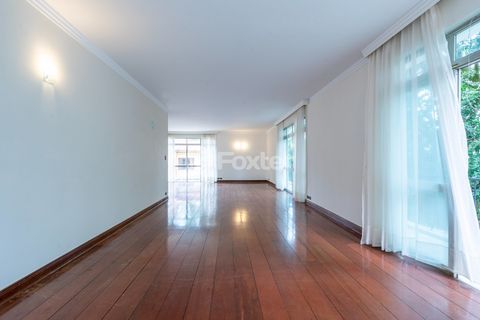 Image 17 - 918936