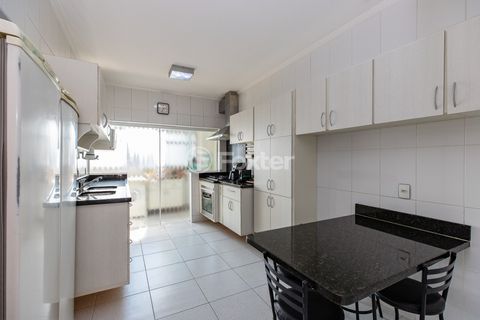 Image 12 - 918940
