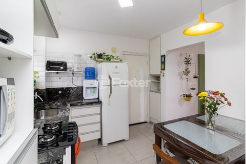 Image 7 - 918956