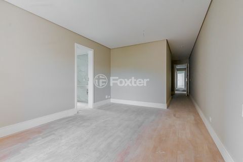 Image 18 - 918968
