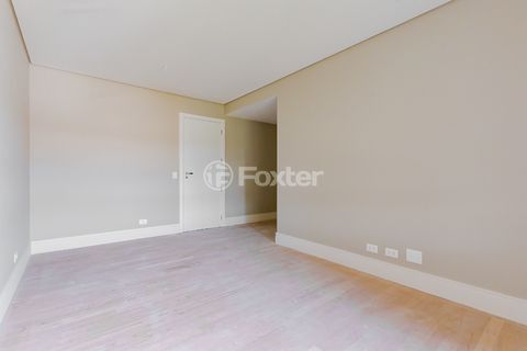 Image 15 - 918972