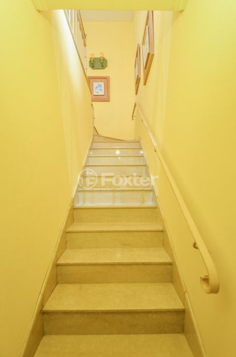 Image 10 - 918974