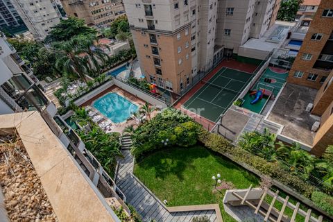 Image 15 - 918982