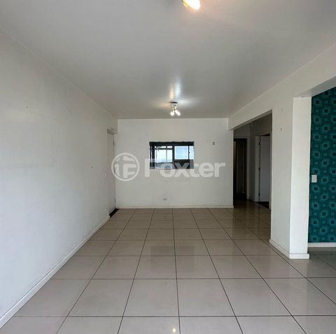 Image 8 - 918987